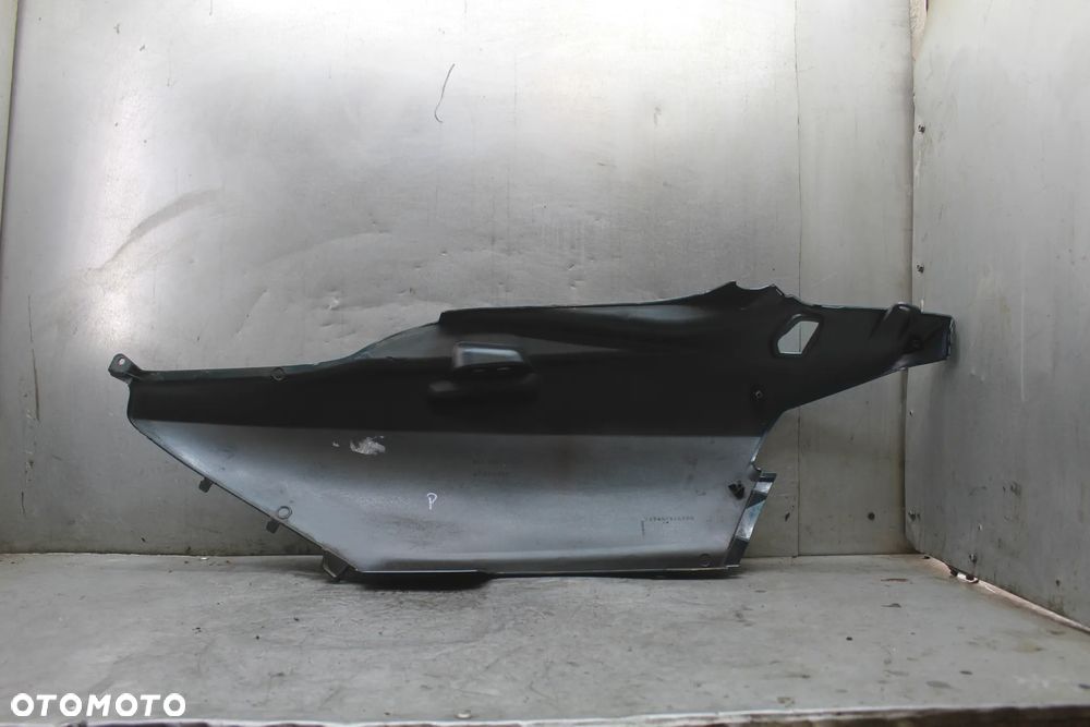 Suzuki Burgman AN 650 Bok boczek owiewka osłona owiewka prawa - 3