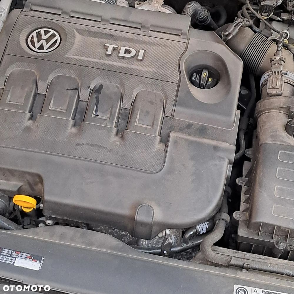 Volkswagen Golf 1.6 TDI BlueMotion Technology DSG Trendline - 14