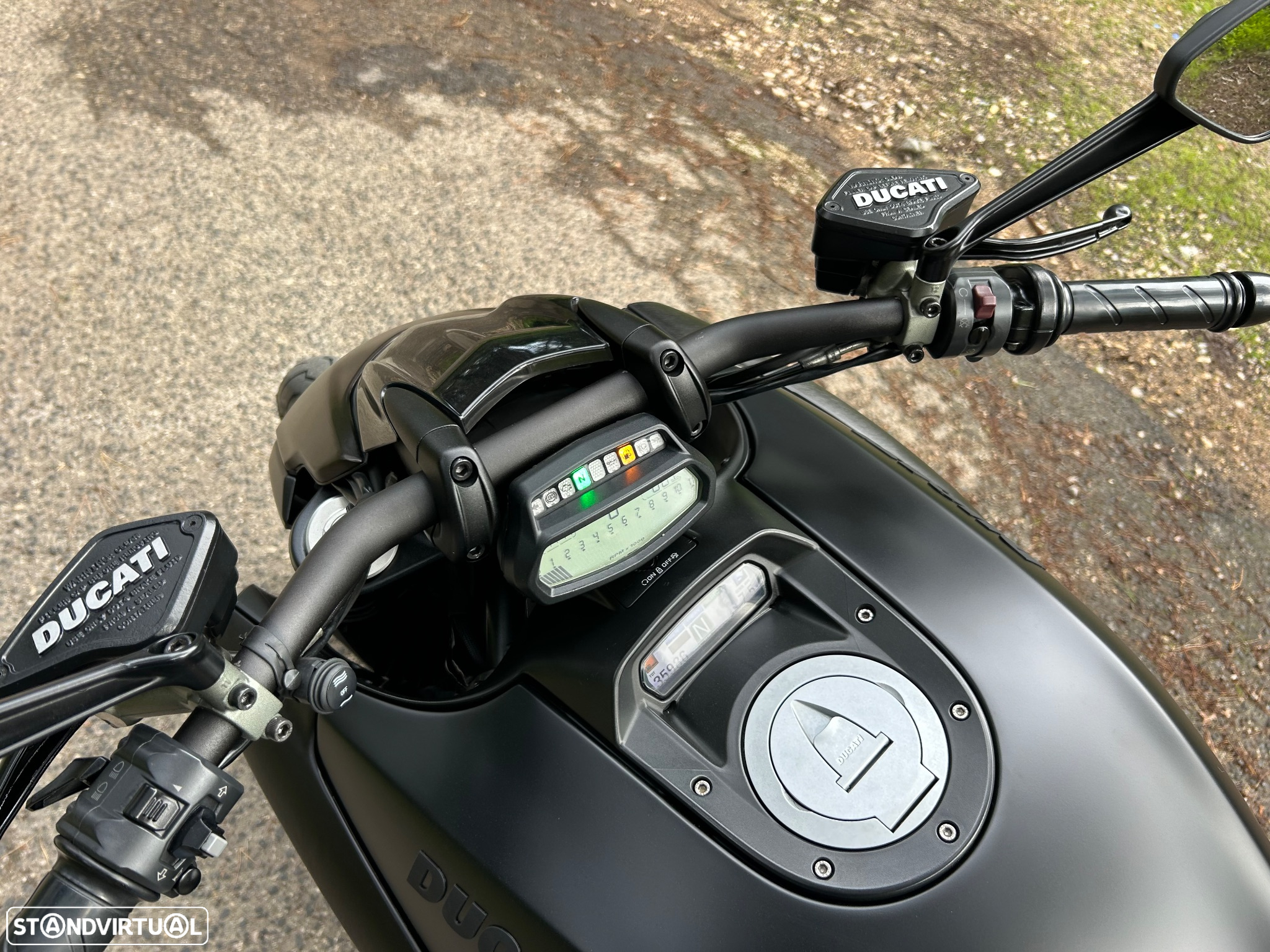 Ducati Diavel 1200 Dark - 20