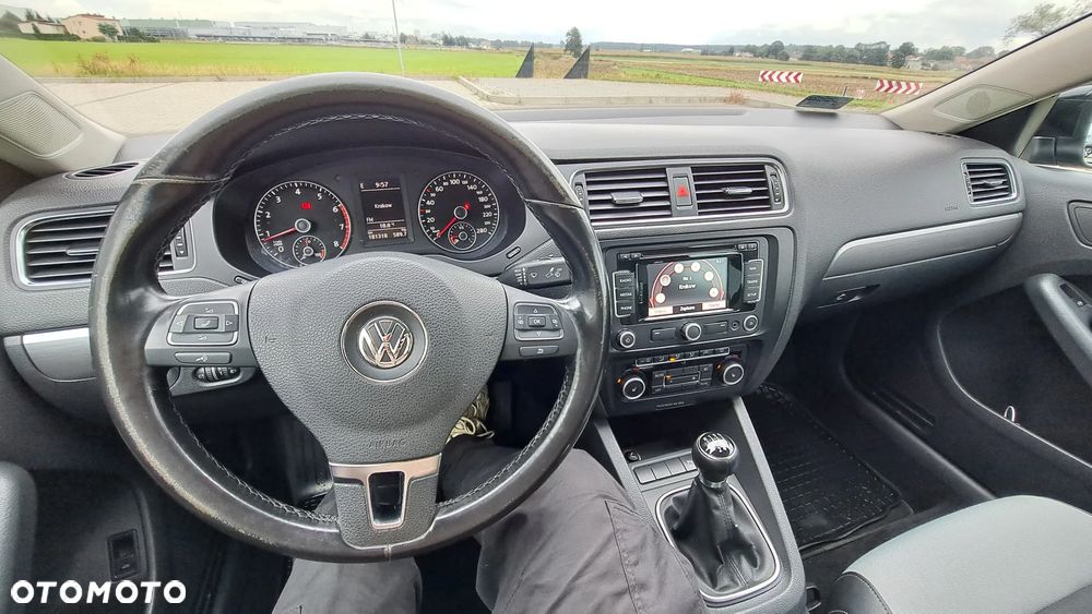 Volkswagen Jetta 1.4 TSI Highline - 4