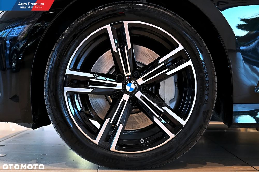 BMW Seria 3 330i Touring xDrive - 23