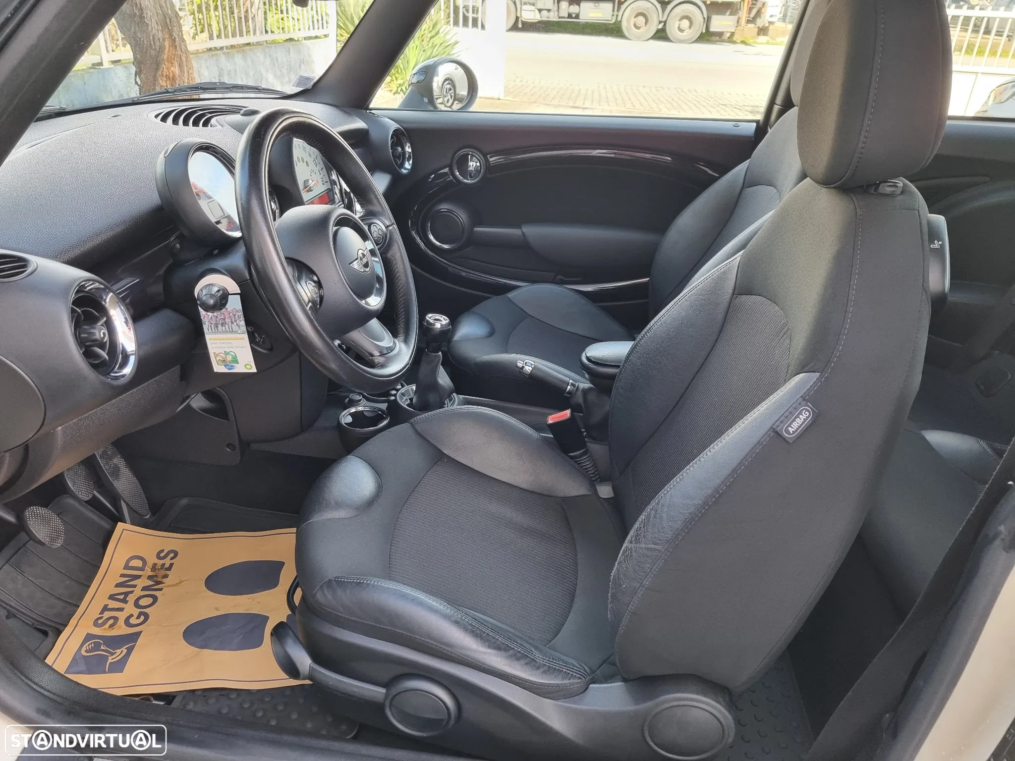 MINI 3 Portas Cooper D - 7