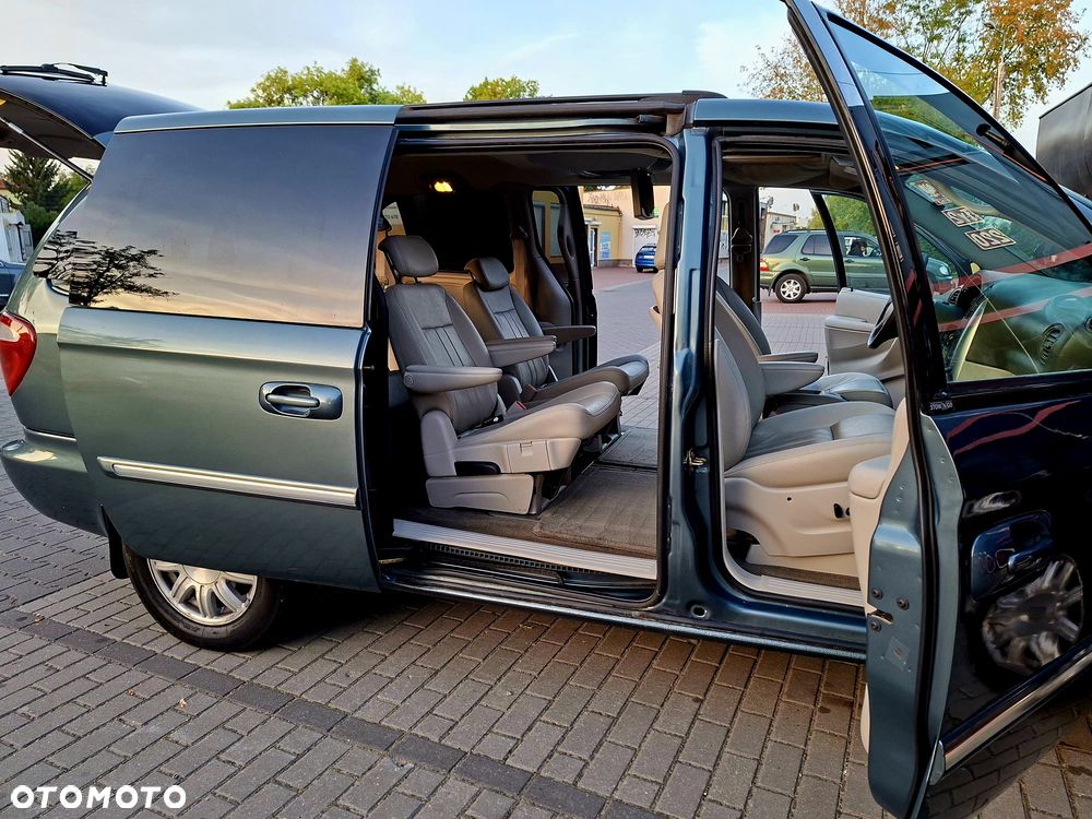 Chrysler Grand Voyager - 31