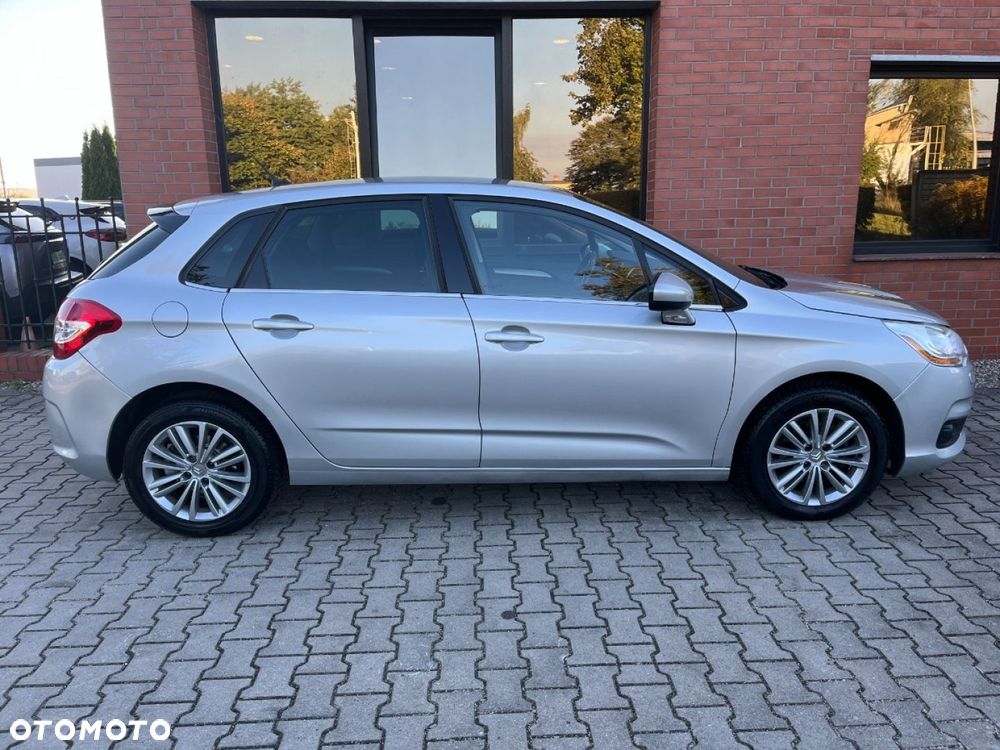 Citroën C4 e-HDi 110 EGS6 Stop/Start System Selection - 21