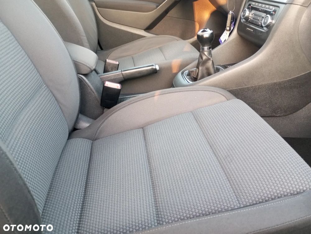 Volkswagen Golf - 20