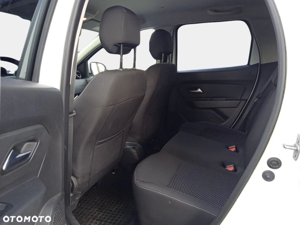 Dacia Duster 1.6 SCe Comfort - 30