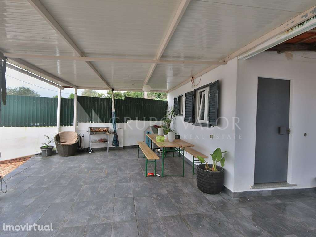 Moradia T1 com logradouro, em Asfamil, Rio de Mouro - Grande imagem: 5/15