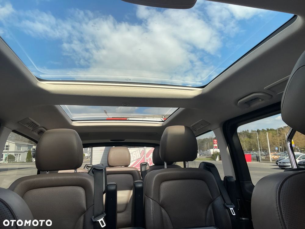 Mercedes-Benz Klasa V 300 d Exclusive 9G-Tronic (d³ugi) - 38