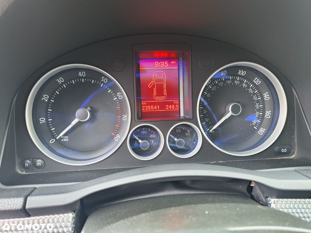 Volkswagen Golf R32 4Motion DSG - 11