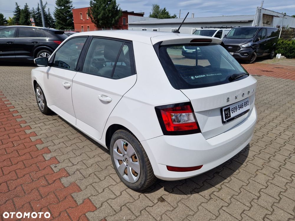Skoda Fabia 1.0 Ambition - 2