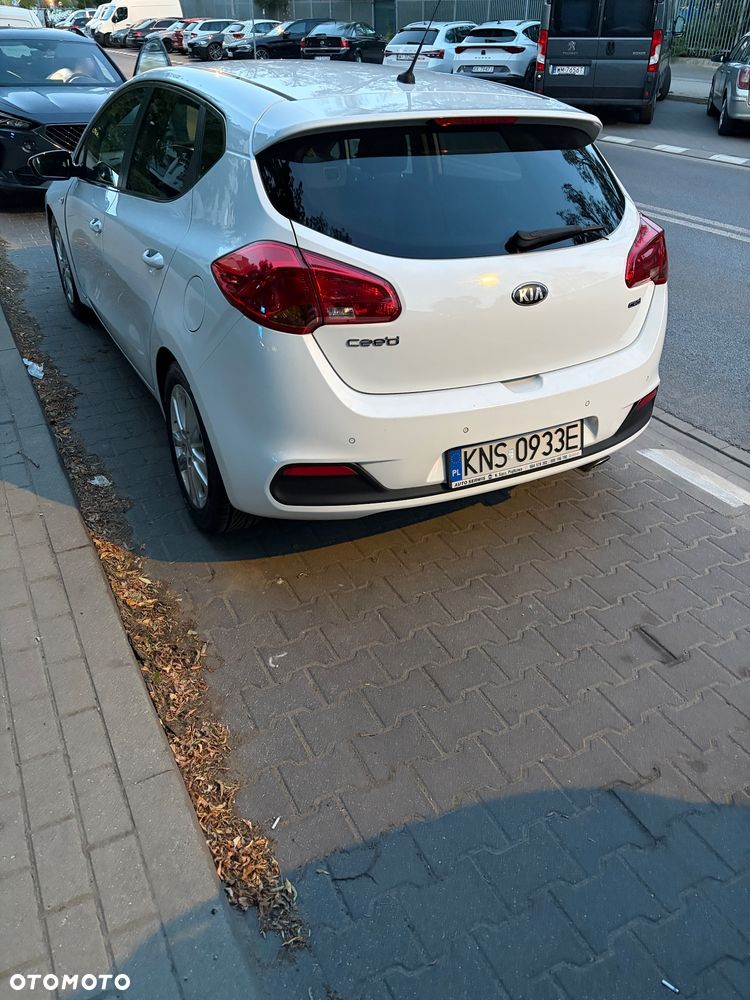Kia Ceed 1.6 CRDi M - 3