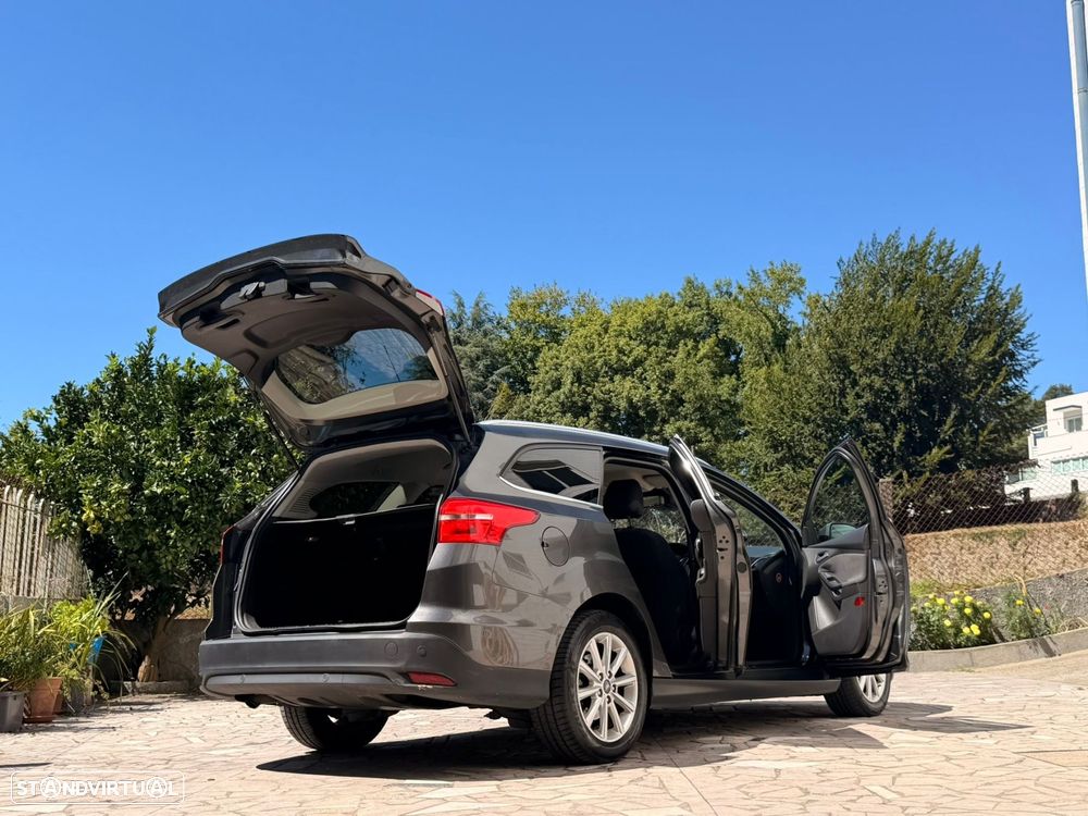 Ford Focus 1.5 TDCi ECOBlue Titanium - 54