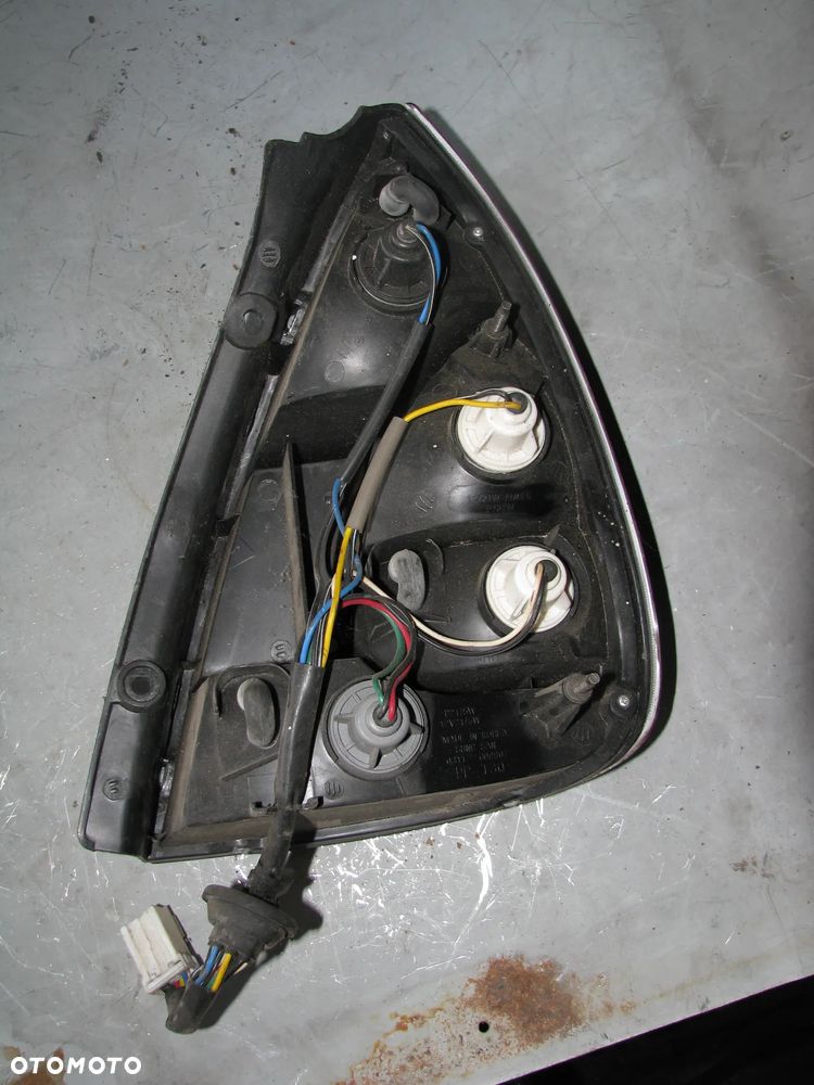 LAMPA LEWY TYŁ DAEWOO NUBIRA 2 - 4