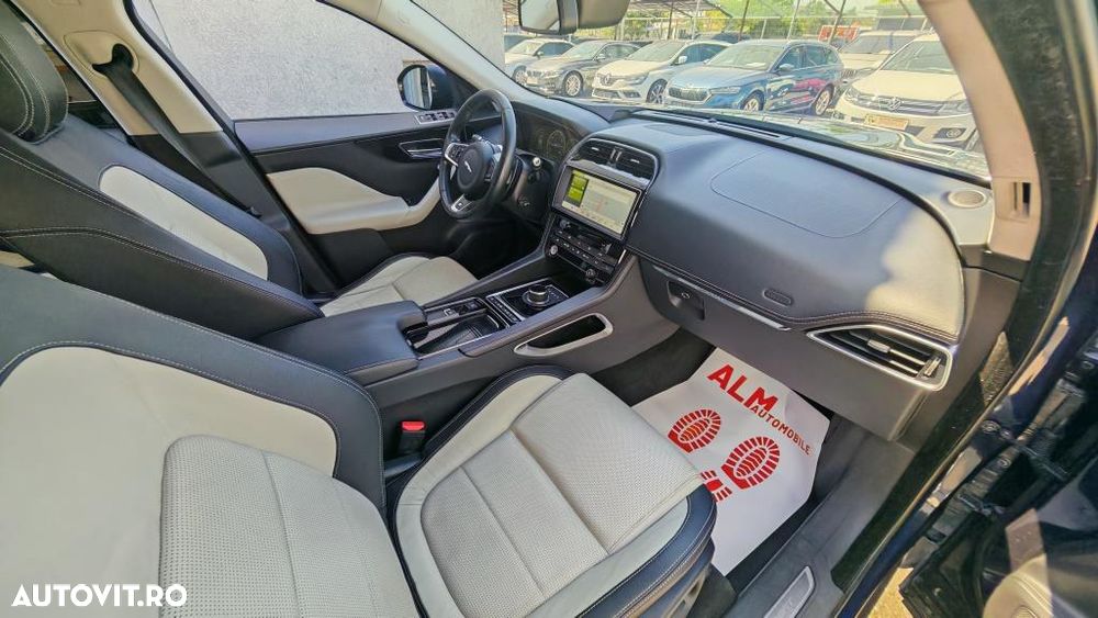 Jaguar F-Pace 20d AWD Aut. R-Sport - 7