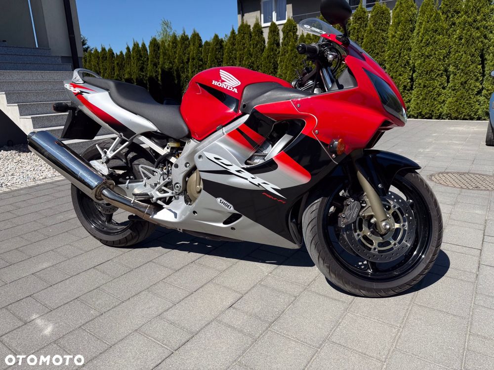 Honda CBR - 11