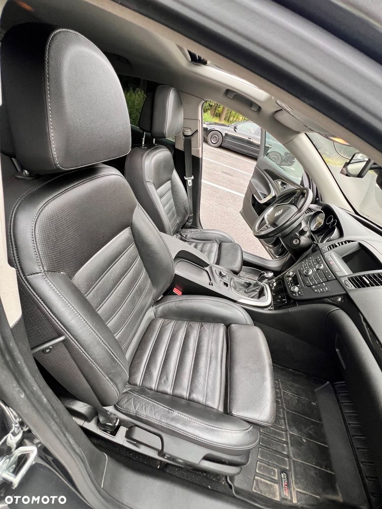 Opel Insignia 2.0 T Cosmo 4x4 - 10