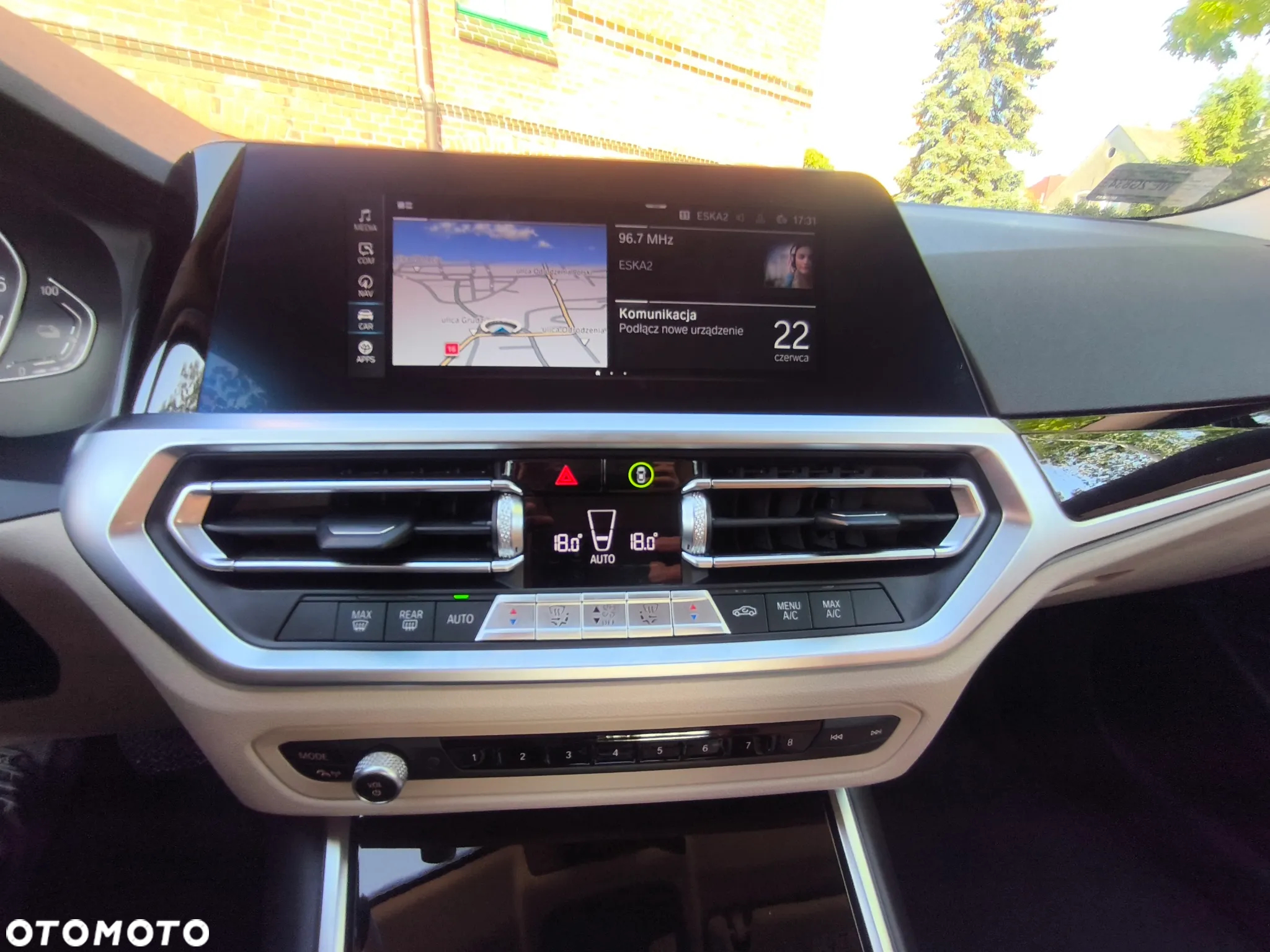 BMW Seria 3 330e - 23