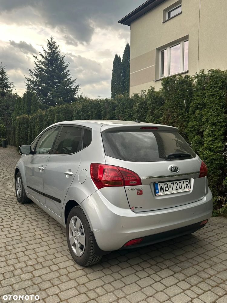 Kia Venga ver-1-6-business-line - 4