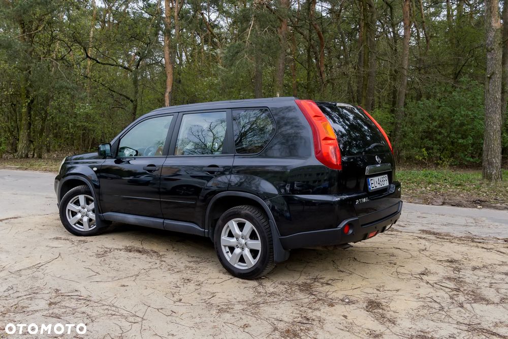 Nissan X-Trail 2.0 dCi SE - 2