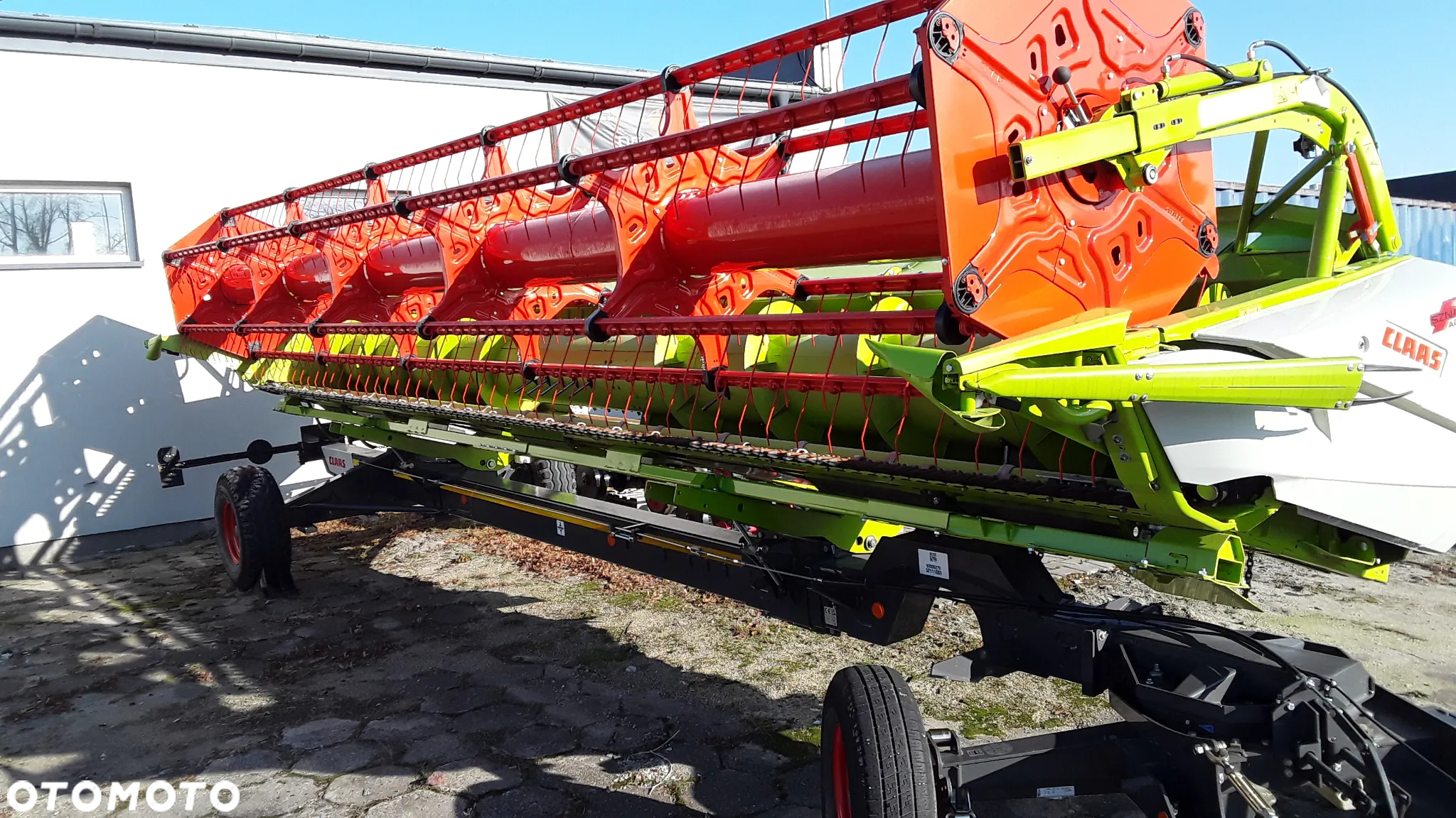 Claas TRION 650 - 28