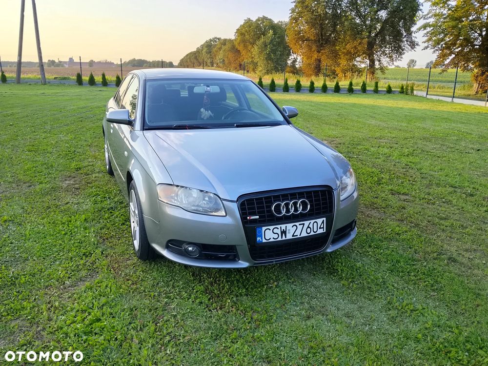 Audi A4 Limousine - 12