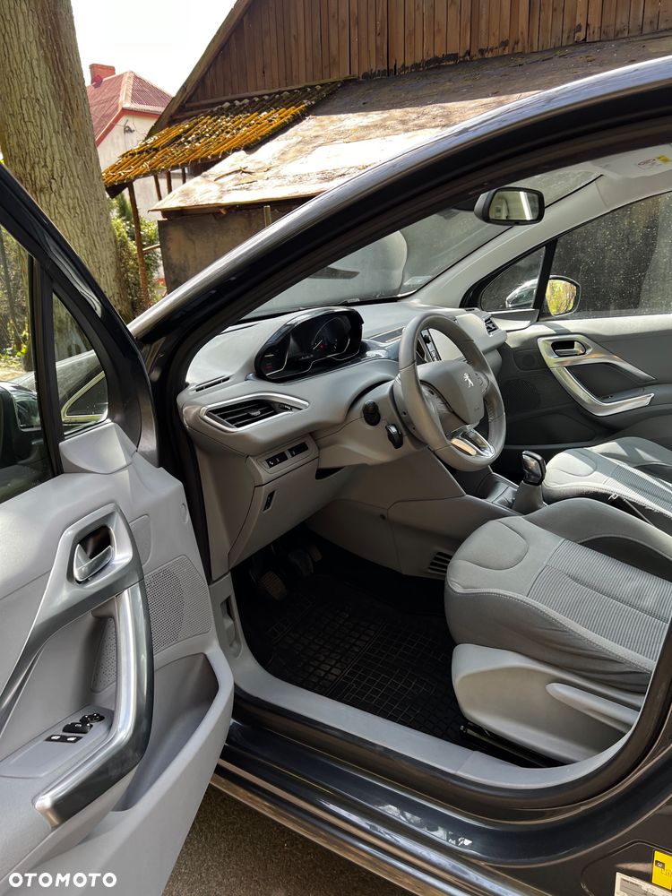 Peugeot 208 1.2 VTi Allure - 10