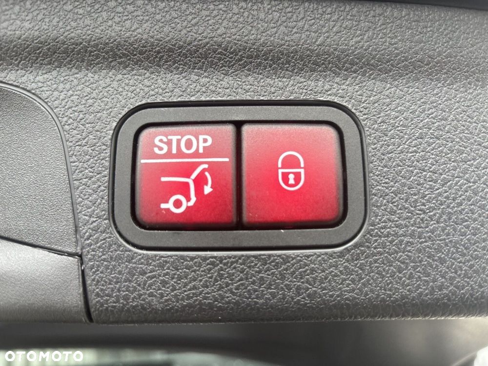 Mercedes-Benz GLE - 27