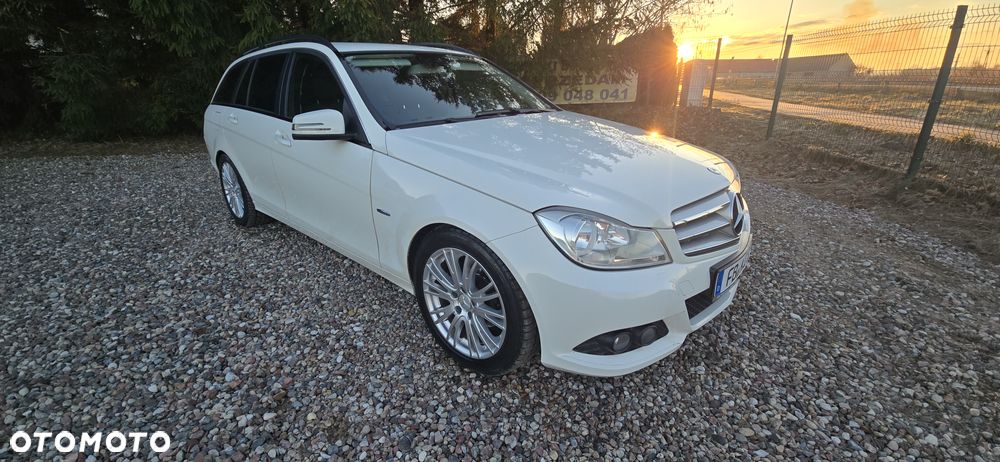 Mercedes-Benz Klasa C 220 CDI DPF (BlueEFFICIENCY) Elegance - 1