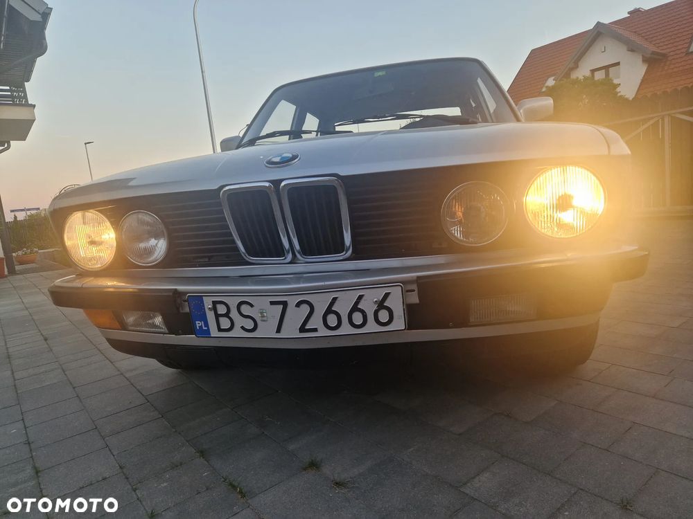 BMW Seria 5 - 36