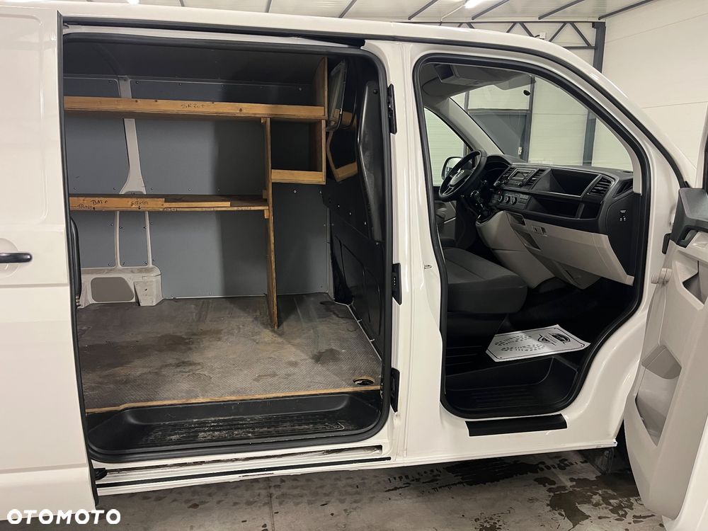 Volkswagen Transporter - 15