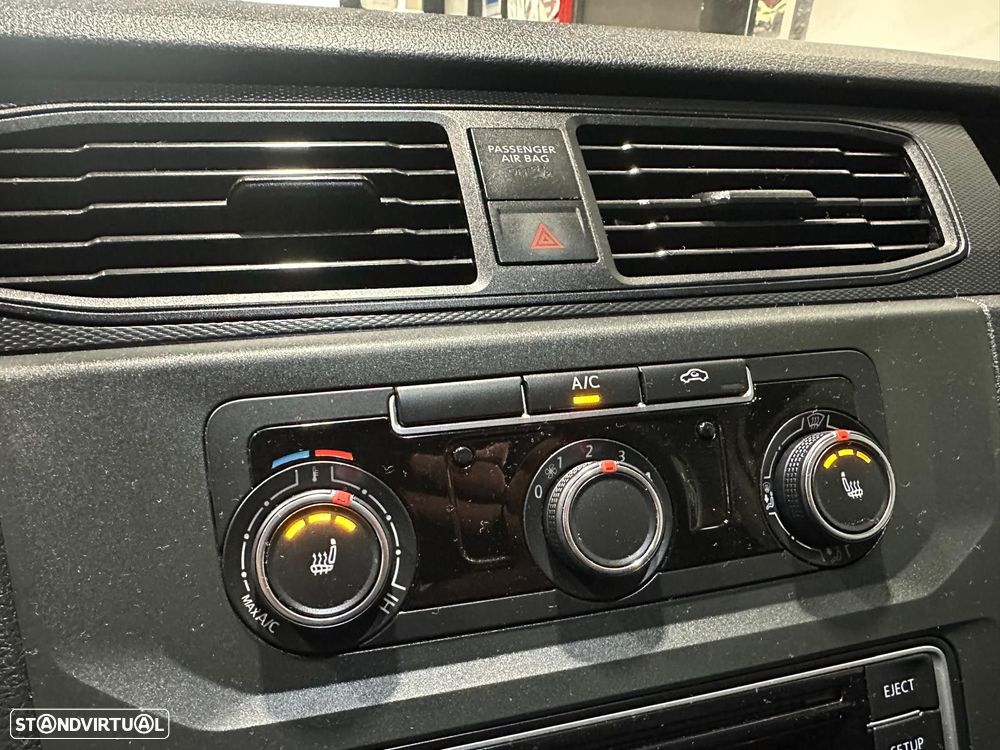 VW Caddy 2.0 TDI (5L) DSG - 28