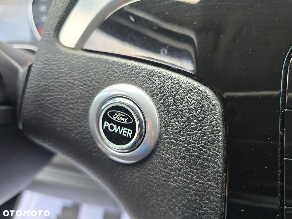 Ford S-Max 2.0 TDCi DPF Titanium - 33