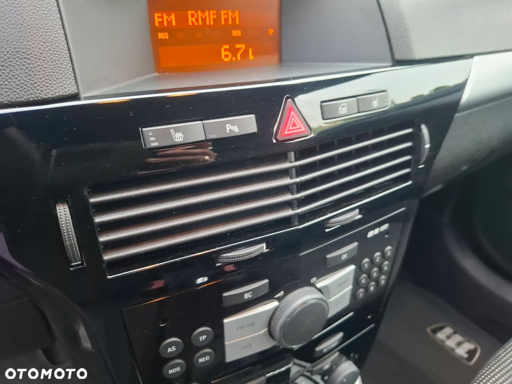 Opel Astra 1.8 Edition 111 Jahre - 21