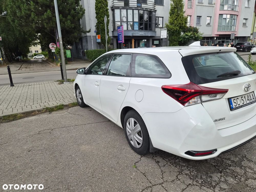 Toyota Auris 1.33 VVT-i Active - 11