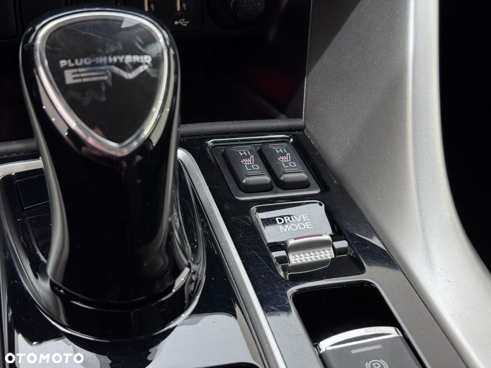 Mitsubishi Eclipse Cross - 27