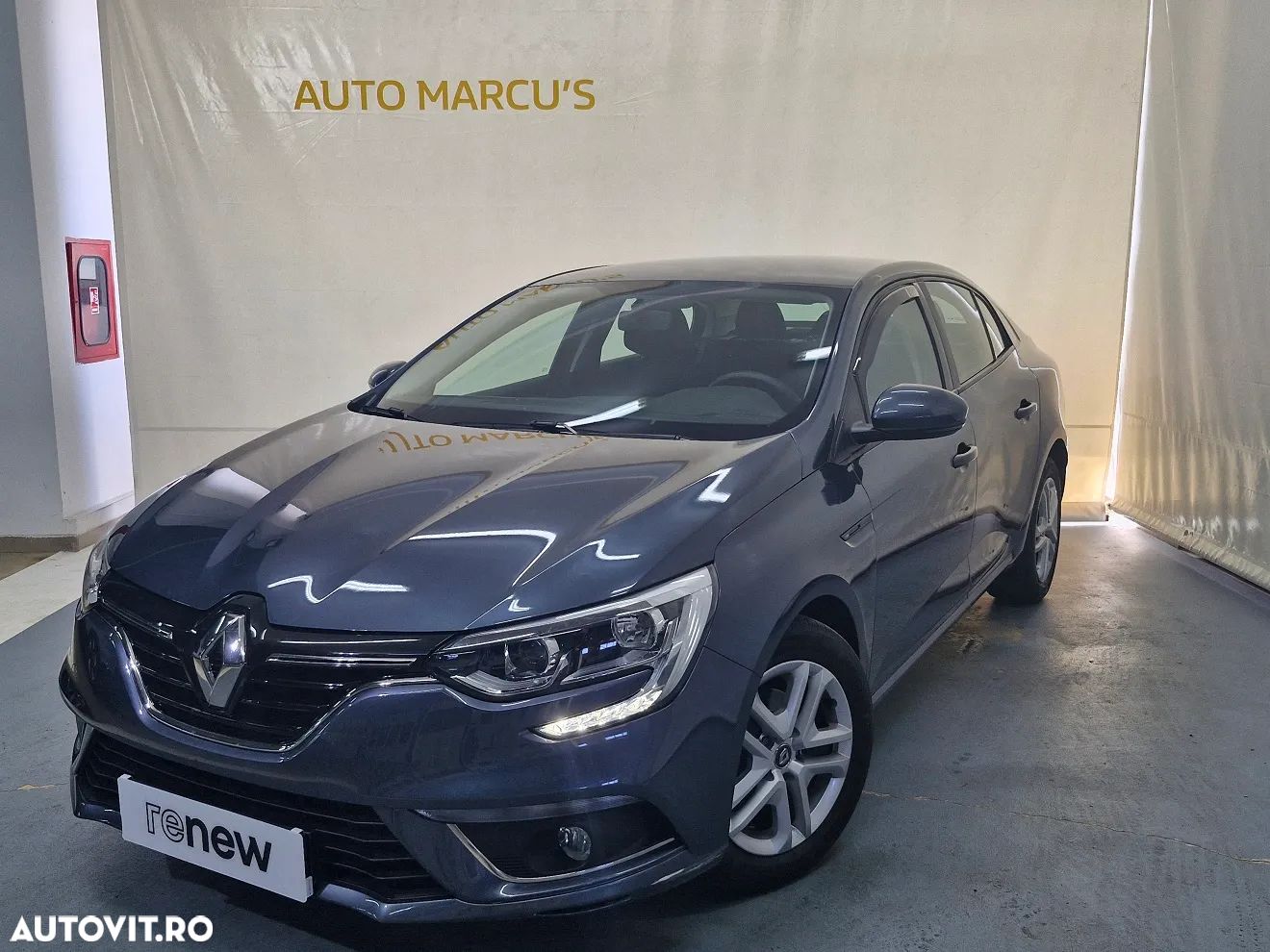 Renault Megane TCe Business - 1
