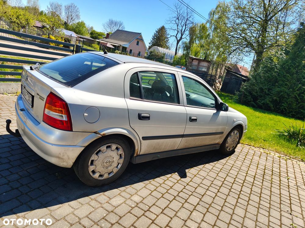 Opel Astra 1.4 Start - 4