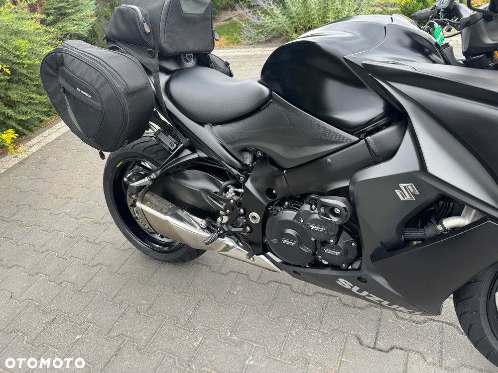 Suzuki GSX 1000 - 33