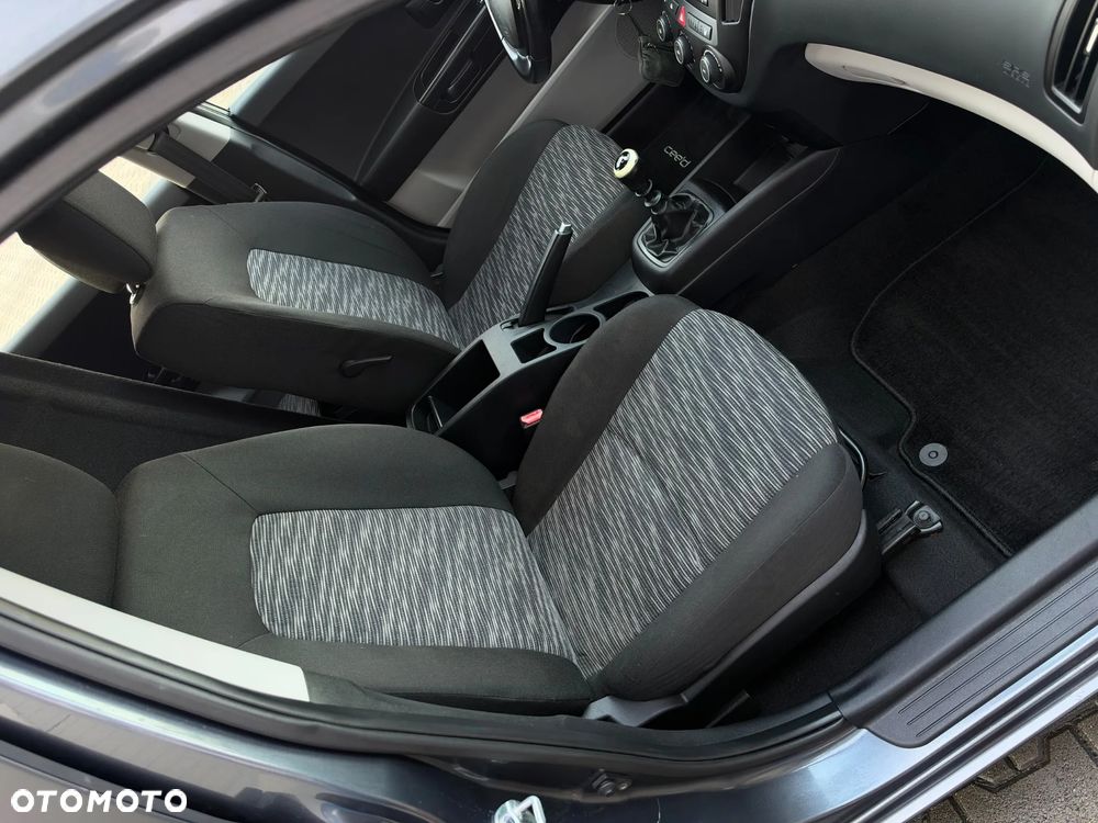 Kia Ceed 1.6 CVVT LX - 11