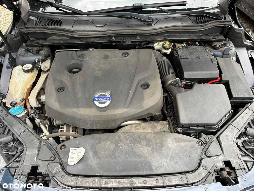 Volvo V40 - 8
