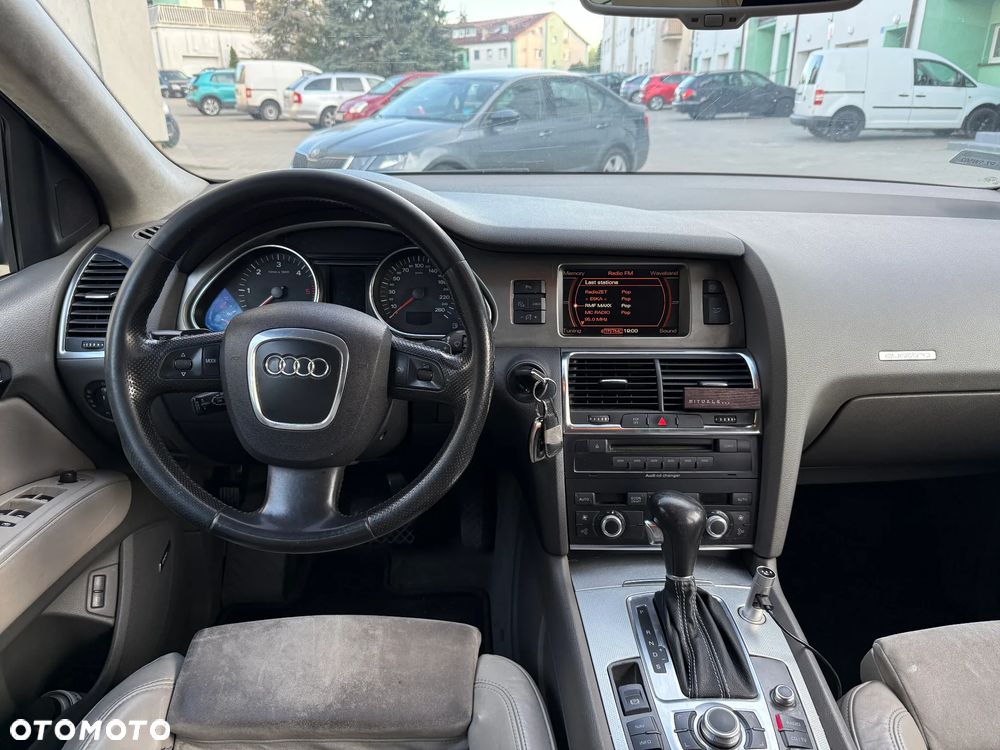 Audi Q7 - 19