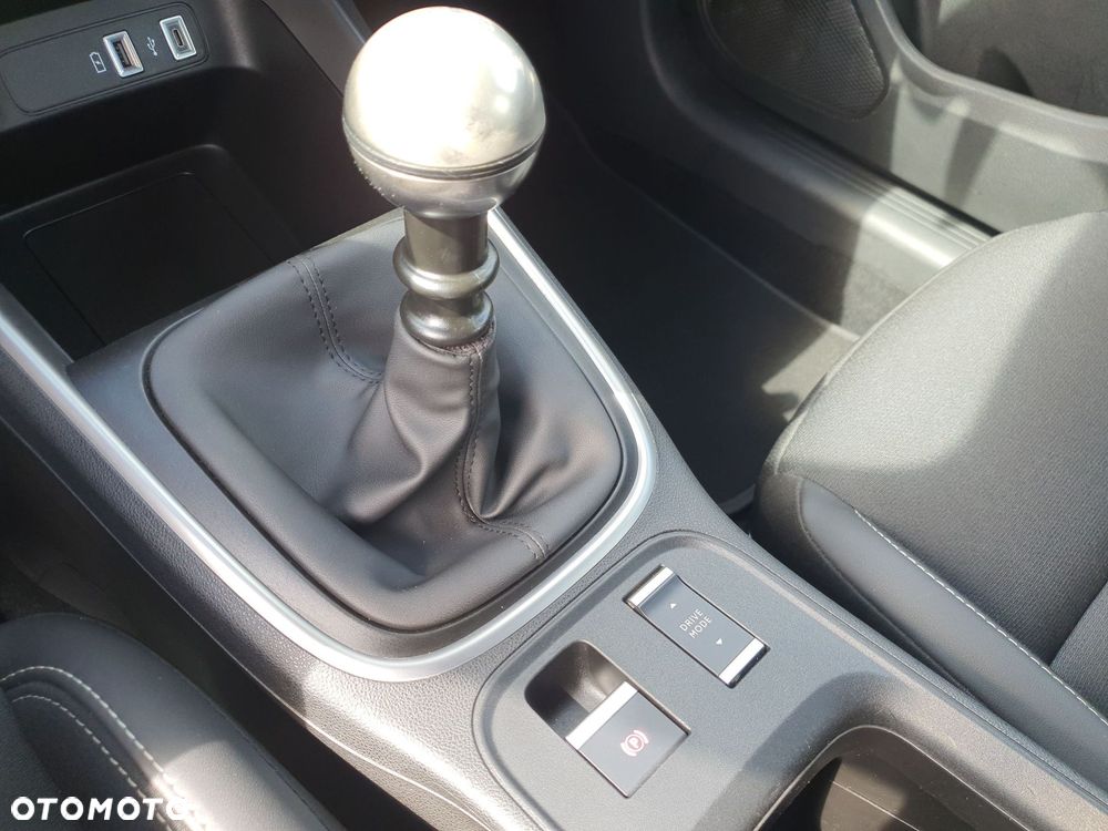 Jeep Avenger 1.2 GSE T3 Altitude FWD - 18