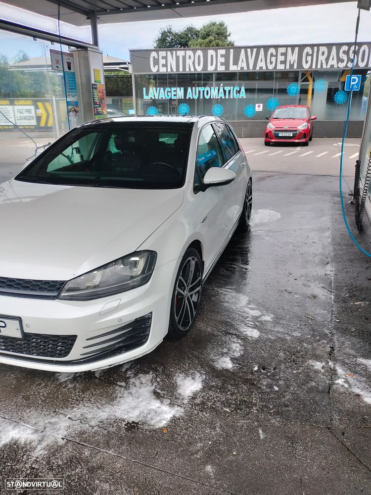 VW Golf - 10