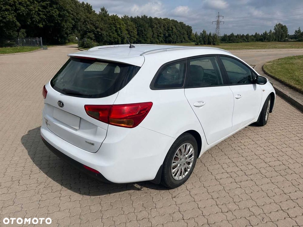 Kia Ceed - 7