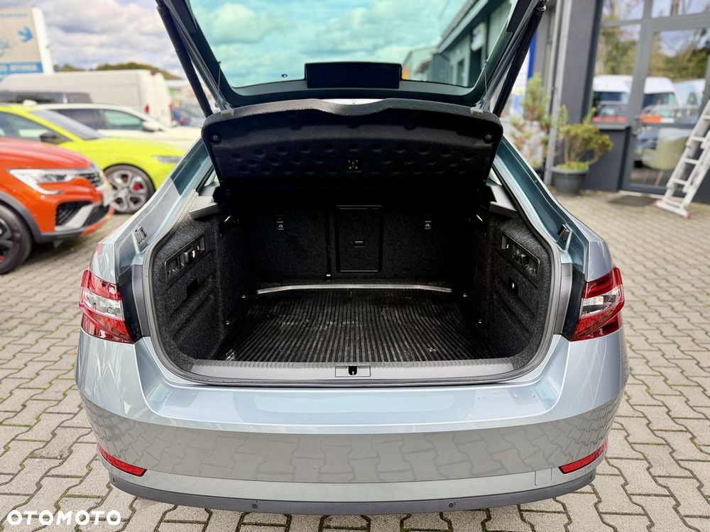 Skoda Superb 2.0 TDI 4x4 L&K DSG - 33