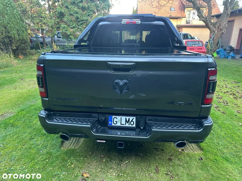 RAM 1500 5.7 Crew Cab Shortbed Laramie Black - 6