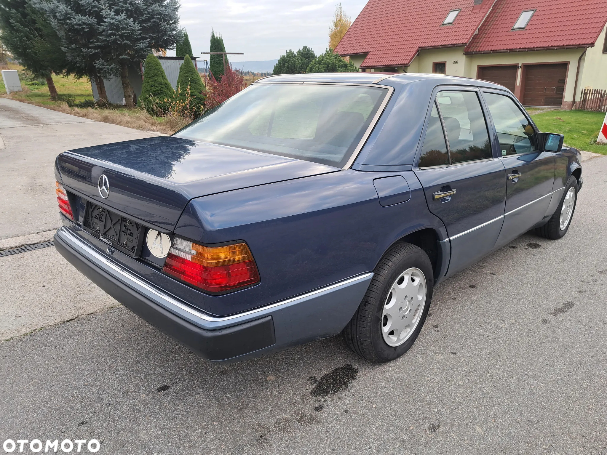 Mercedes-Benz Klasa E 230 - 4