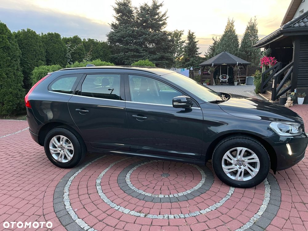 Volvo XC 60 D4 Geartronic Momentum - 4
