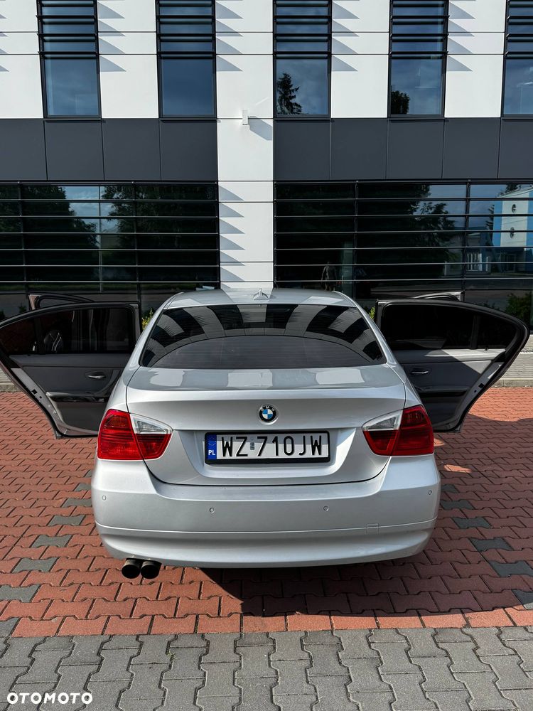 BMW Seria 3 325i - 14