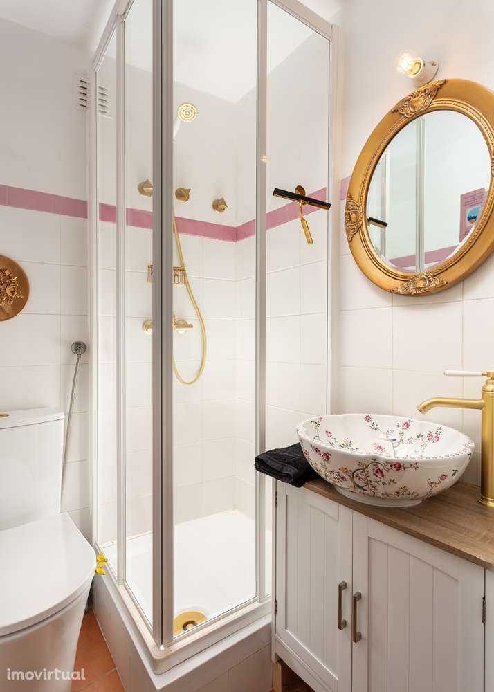 Lindíssimo T1 remodelado e mobilado no coração de Alfama, Lisboa - Grande imagem: 3/20